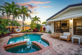 Tropical Getaway - Heated Pool & Patio Retreat